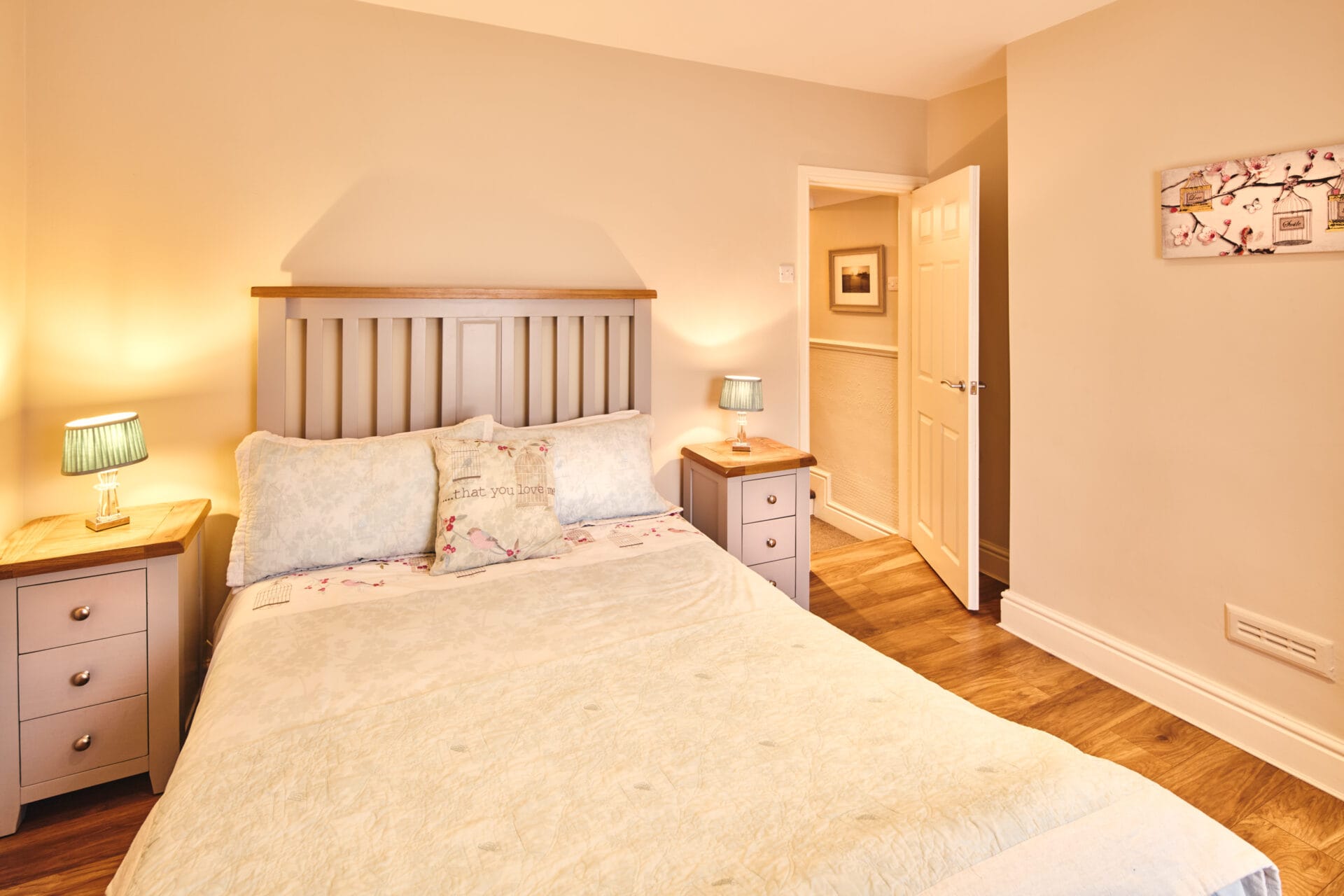 THE LITTLE TROUT bedroom 1